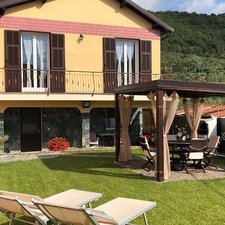 Casa Ginni Con Piscina E Giardino Caravonica Luaran gambar